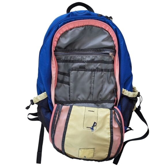 The North Face Hot Shot SE (Special Edition) Student Outdoor Lrg Backpack Unisex - Picture 6 of 10